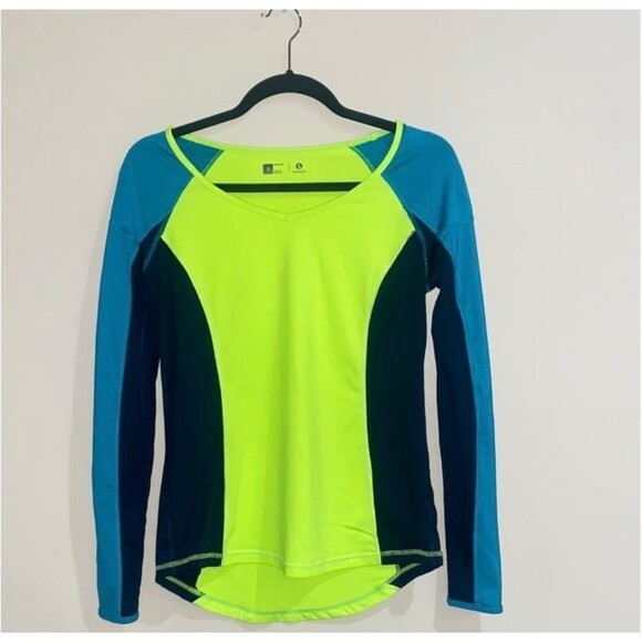 Xersion Workout Shirt Size M - Picture 1 of 5